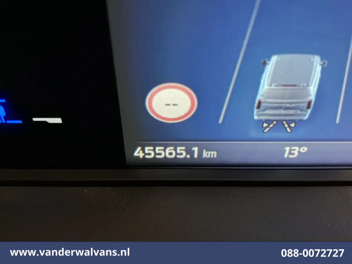 2.0 TDCI 136pk L2H1 Nieuwste Model Euro6 Airco | Camera | Apple Carplay | Cruisecontrol Android Auto, Verwarmde Voorruit, Verwarmbare buitenspiegel, Parkeersensoren, Bijrijdersbank