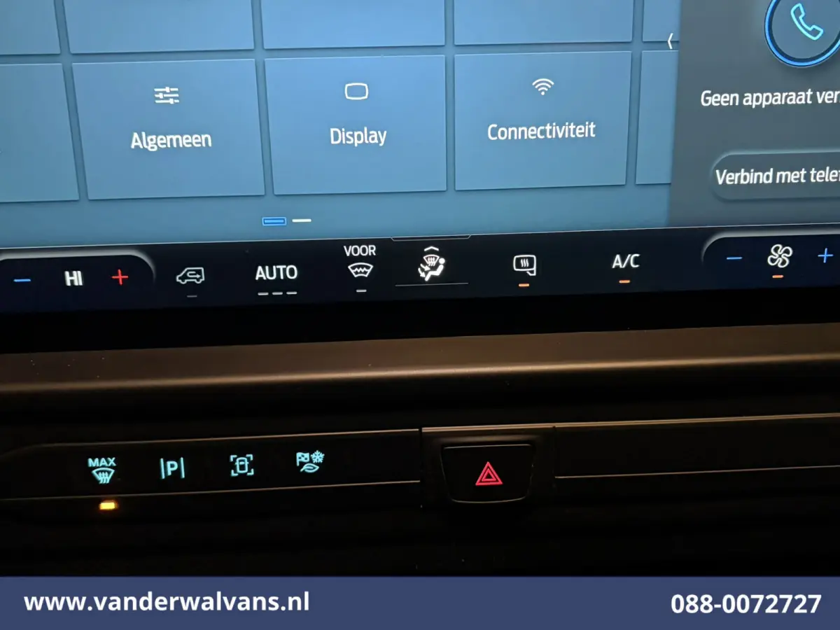 2.0 TDCI 136pk L2H1 Nieuwste Model Euro6 Airco | Camera | Apple Carplay | Cruisecontrol Android Auto, Verwarmde Voorruit, Verwarmbare buitenspiegel, Parkeersensoren, Bijrijdersbank
