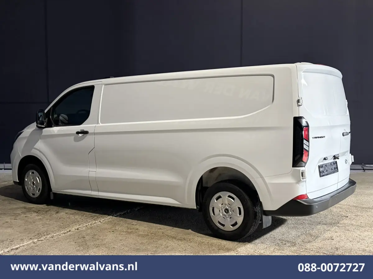 2.0 TDCI 136pk L2H1 Nieuwste Model Euro6 Airco | Camera | Apple Carplay | Cruisecontrol Android Auto, Verwarmde Voorruit, Verwarmbare buitenspiegel, Parkeersensoren, Bijrijdersbank