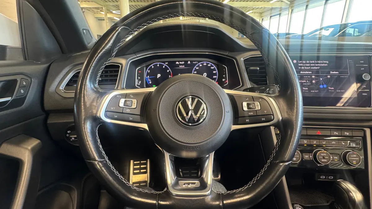 1.5 TSI 150PK R-LINE AUTOMAAT / NAVI / CLIMA / FULL-LED / KEYLESS / PDC / 19" LMV / CAMERA / ALCANTARA / 2X R-LINE / ORG. NL.  !!