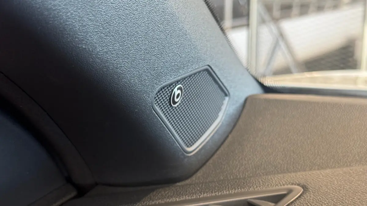 1.5 TSI 150PK R-LINE AUTOMAAT / NAVI / CLIMA / FULL-LED / KEYLESS / PDC / 19" LMV / CAMERA / ALCANTARA / 2X R-LINE / ORG. NL.  !!