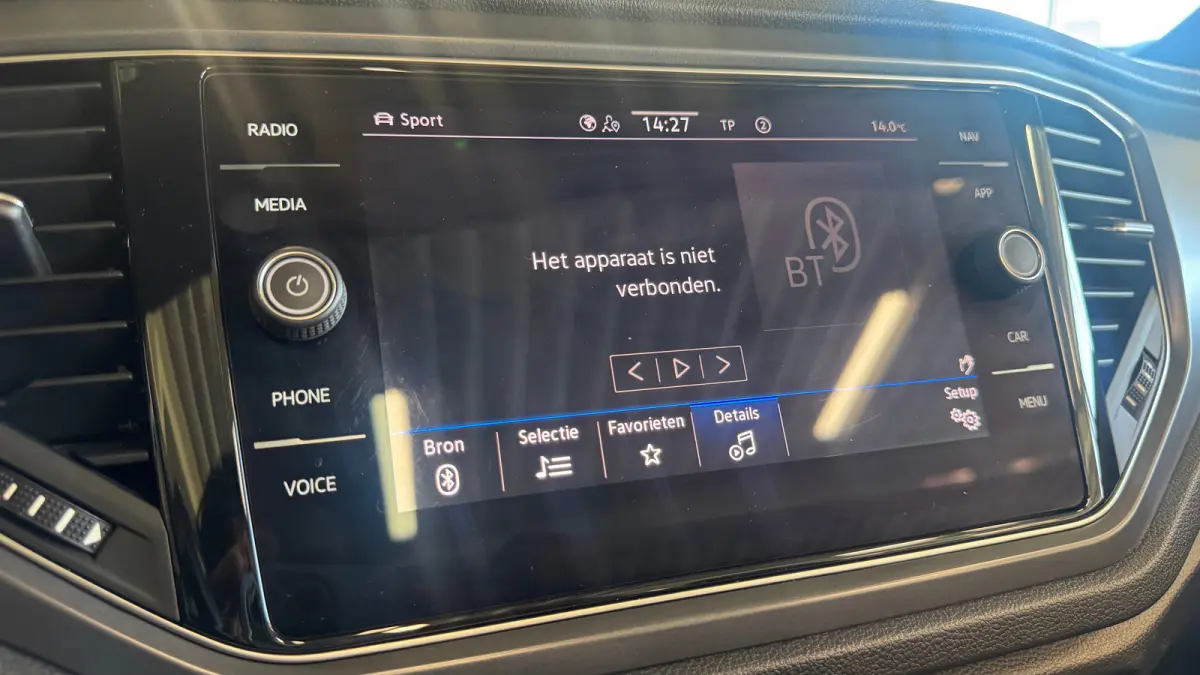 1.5 TSI 150PK R-LINE AUTOMAAT / NAVI / CLIMA / FULL-LED / KEYLESS / PDC / 19" LMV / CAMERA / ALCANTARA / 2X R-LINE / ORG. NL.  !!