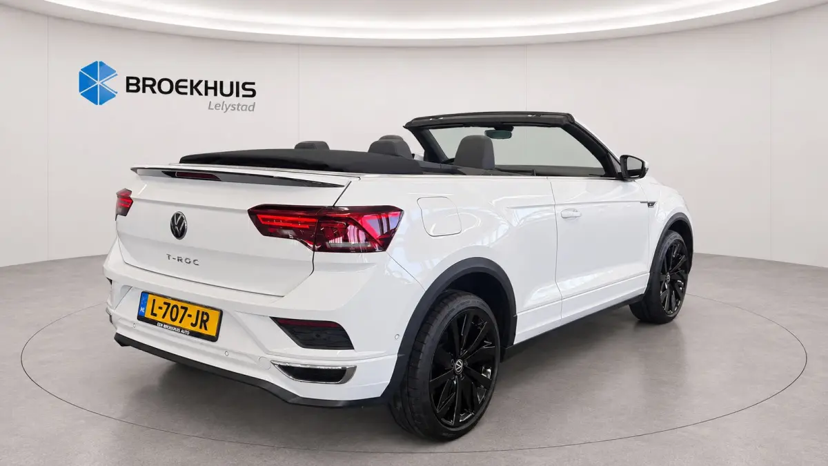 1.5 TSI 150PK R-LINE AUTOMAAT / NAVI / CLIMA / FULL-LED / KEYLESS / PDC / 19" LMV / CAMERA / ALCANTARA / 2X R-LINE / ORG. NL.  !!
