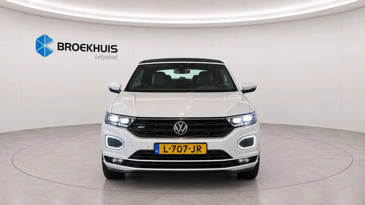 1.5 TSI 150PK R-LINE AUTOMAAT / NAVI / CLIMA / FULL-LED / KEYLESS / PDC / 19" LMV / CAMERA / ALCANTARA / 2X R-LINE / ORG. NL.  !!