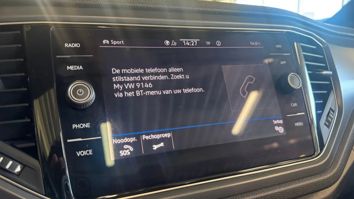 1.5 TSI 150PK R-LINE AUTOMAAT / NAVI / CLIMA / FULL-LED / KEYLESS / PDC / 19" LMV / CAMERA / ALCANTARA / 2X R-LINE / ORG. NL.  !!