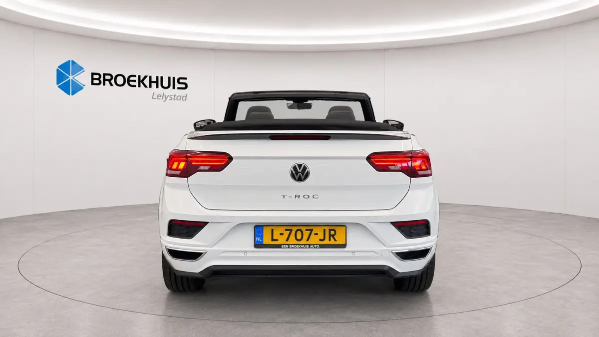 1.5 TSI 150PK R-LINE AUTOMAAT / NAVI / CLIMA / FULL-LED / KEYLESS / PDC / 19" LMV / CAMERA / ALCANTARA / 2X R-LINE / ORG. NL.  !!