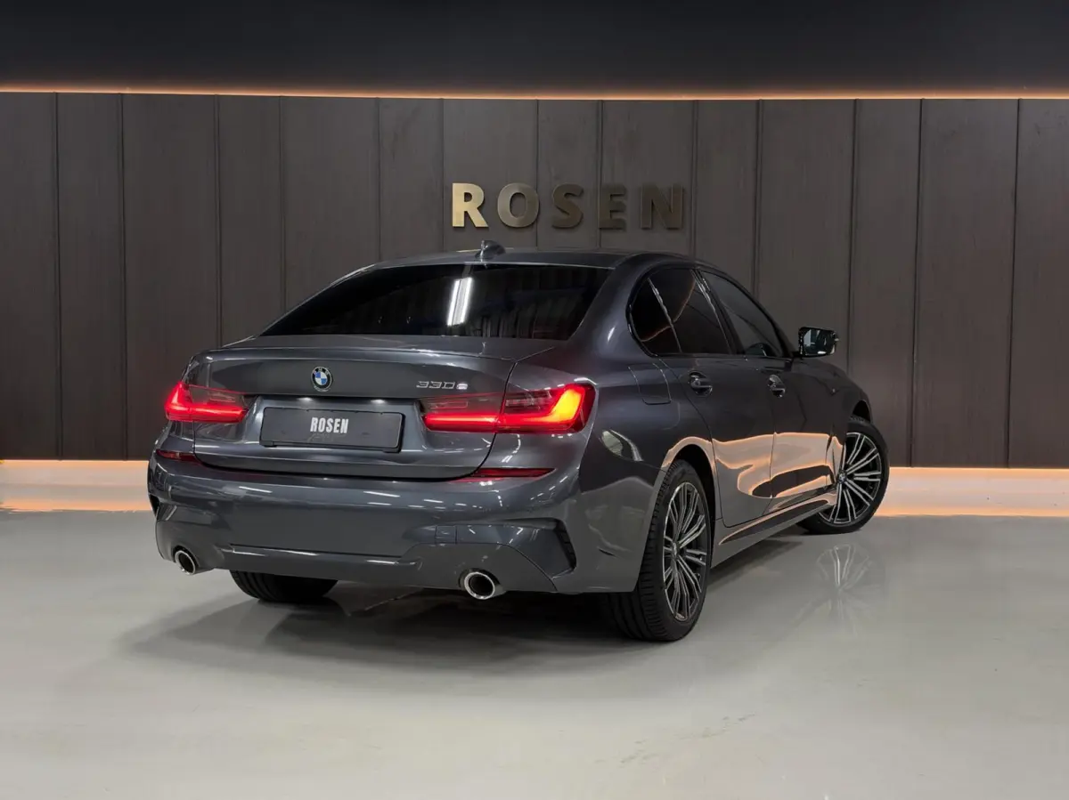 330e|M-SPORT|PANO|DEALER|HUD|SFEER|HK|LED|DODEHOEK