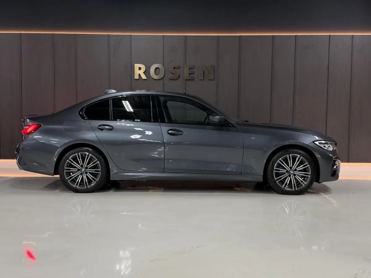330e|M-SPORT|PANO|DEALER|HUD|SFEER|HK|LED|DODEHOEK