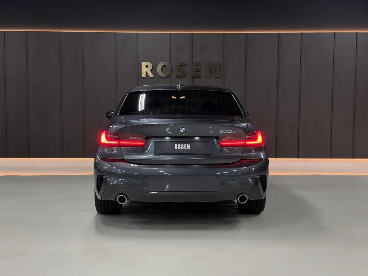 330e|M-SPORT|PANO|DEALER|HUD|SFEER|HK|LED|DODEHOEK
