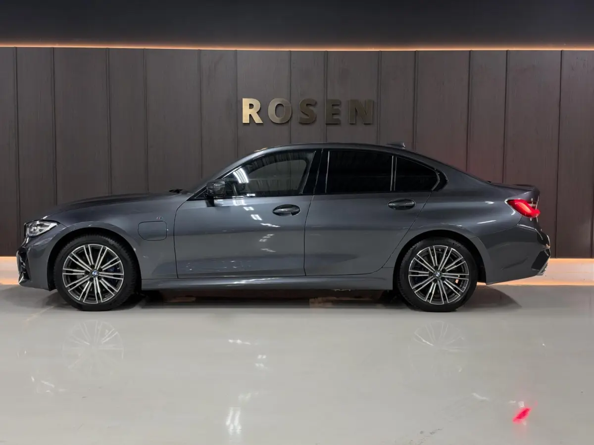 330e|M-SPORT|PANO|DEALER|HUD|SFEER|HK|LED|DODEHOEK
