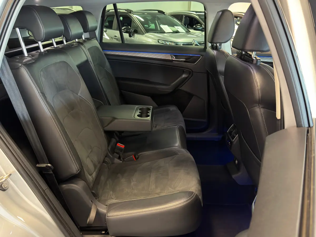1.5 TSI Edition Plus 7p. NAVIGATIE/CAMERA, CRUISE, PANORAMA