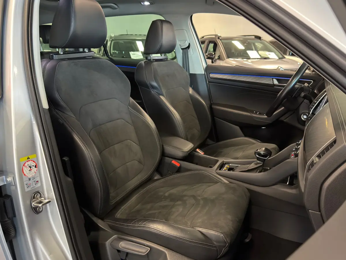 1.5 TSI Edition Plus 7p. NAVIGATIE/CAMERA, CRUISE, PANORAMA