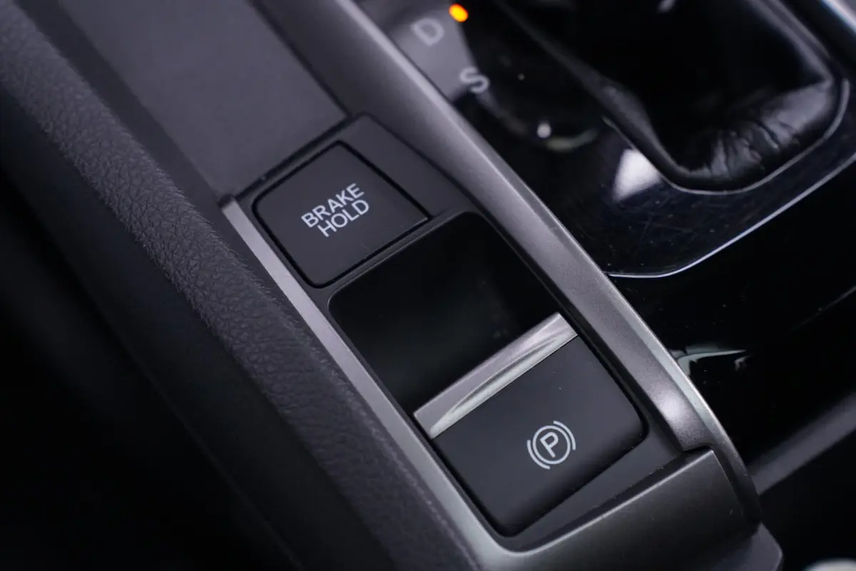1.0 i-VTEC Executive NAP Panodak Camera Stoelverwarming Apple Carplay