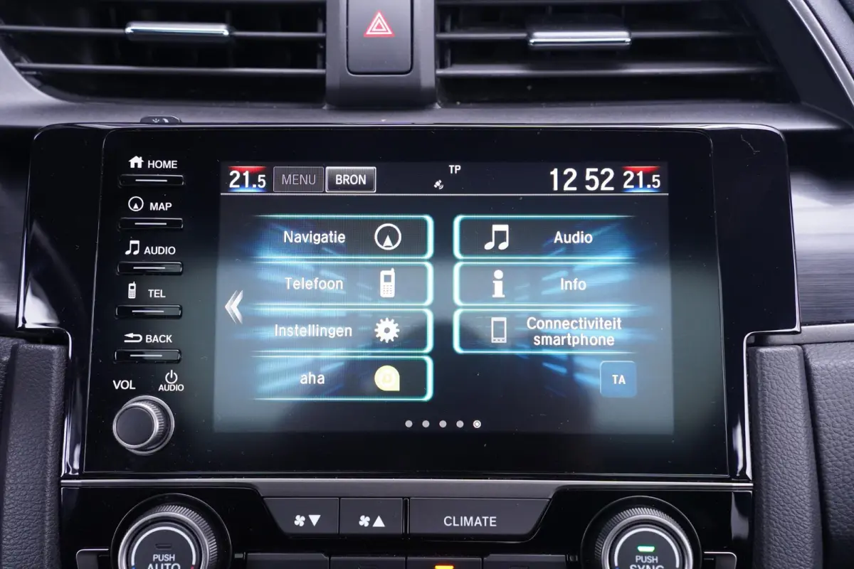 1.0 i-VTEC Executive NAP Panodak Camera Stoelverwarming Apple Carplay
