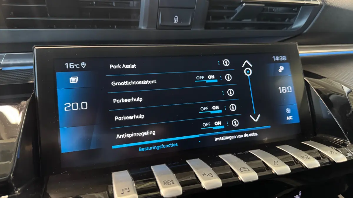 2.0 BLUEHDI 160PK BLUE LEASE GT-LINE AUTOMAAT / NAVI / LEDER / FULL-LED / 19" LMV / CAMERA / KEYLESS / APPLE CARPLAY / FOCAL AUDIO / TREKHAAK / ADAPT. CRUISECONTROL / UNIEK !!