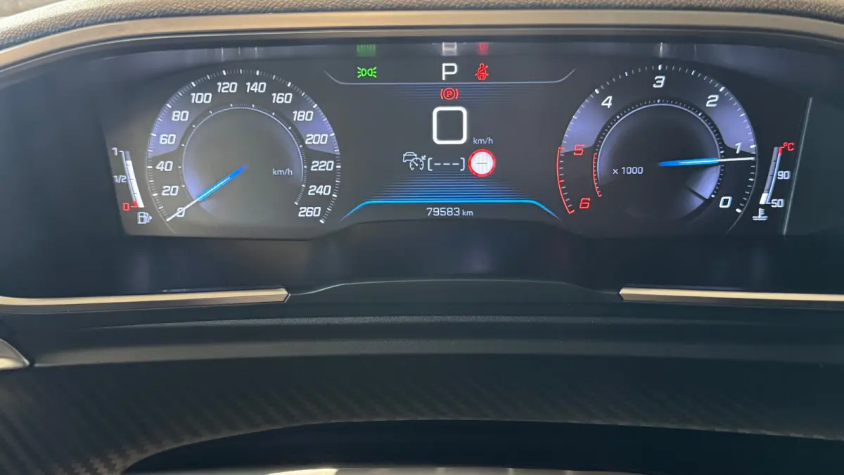2.0 BLUEHDI 160PK BLUE LEASE GT-LINE AUTOMAAT / NAVI / LEDER / FULL-LED / 19" LMV / CAMERA / KEYLESS / APPLE CARPLAY / FOCAL AUDIO / TREKHAAK / ADAPT. CRUISECONTROL / UNIEK !!