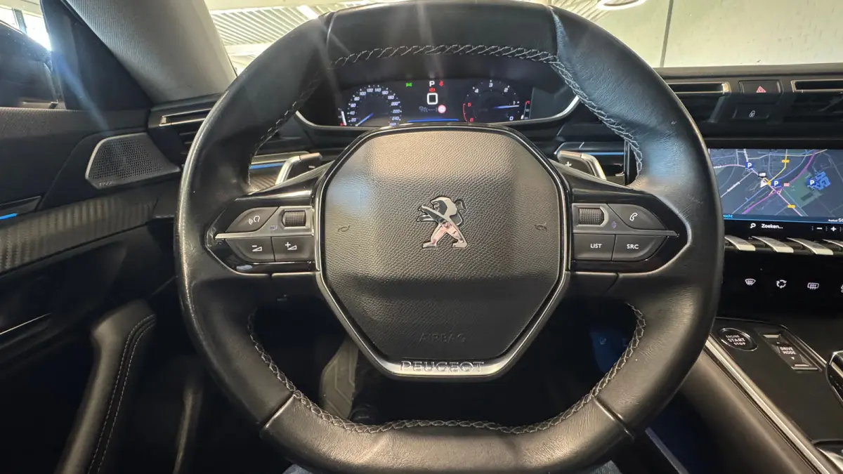 2.0 BLUEHDI 160PK BLUE LEASE GT-LINE AUTOMAAT / NAVI / LEDER / FULL-LED / 19" LMV / CAMERA / KEYLESS / APPLE CARPLAY / FOCAL AUDIO / TREKHAAK / ADAPT. CRUISECONTROL / UNIEK !!