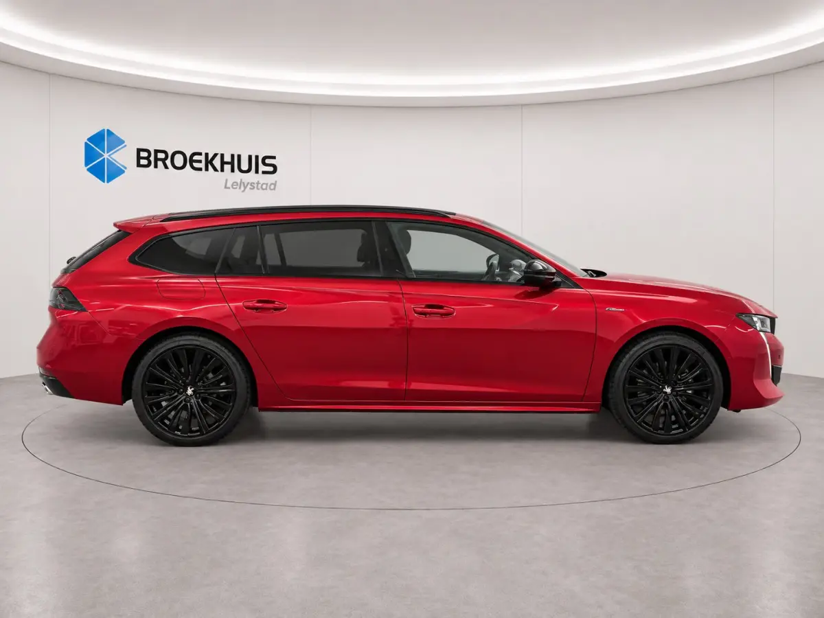 2.0 BLUEHDI 160PK BLUE LEASE GT-LINE AUTOMAAT / NAVI / LEDER / FULL-LED / 19" LMV / CAMERA / KEYLESS / APPLE CARPLAY / FOCAL AUDIO / TREKHAAK / ADAPT. CRUISECONTROL / UNIEK !!