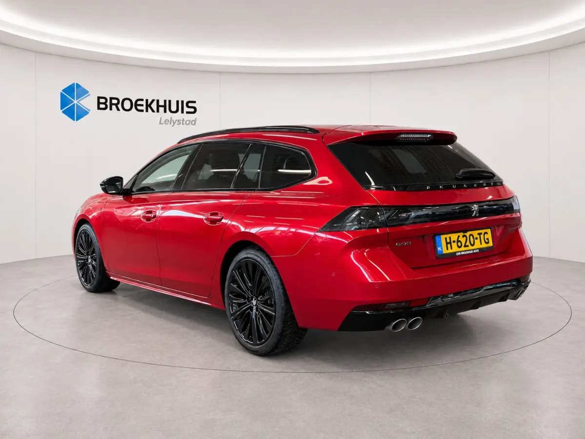 2.0 BLUEHDI 160PK BLUE LEASE GT-LINE AUTOMAAT / NAVI / LEDER / FULL-LED / 19" LMV / CAMERA / KEYLESS / APPLE CARPLAY / FOCAL AUDIO / TREKHAAK / ADAPT. CRUISECONTROL / UNIEK !!