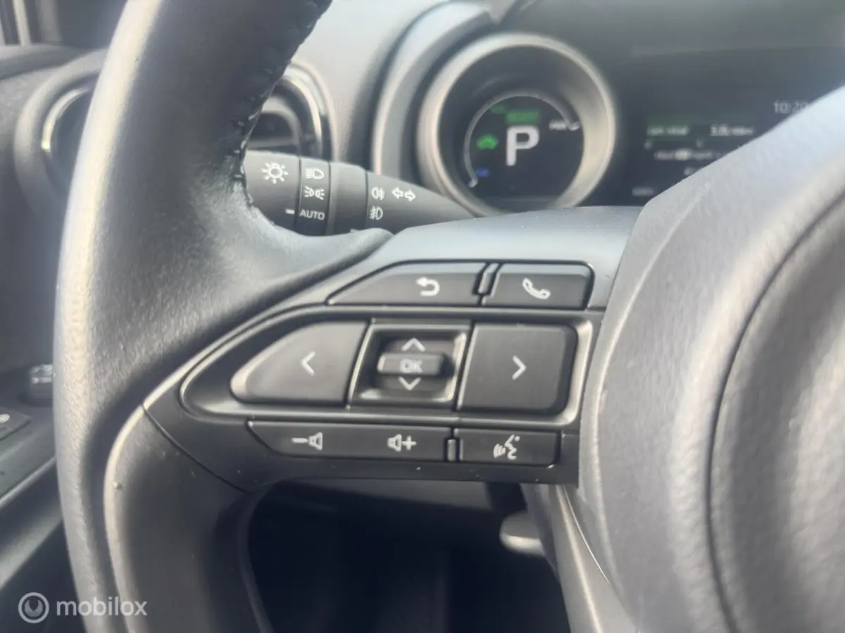 1.5 Hybrid Comfort / carplay / active cruise controle