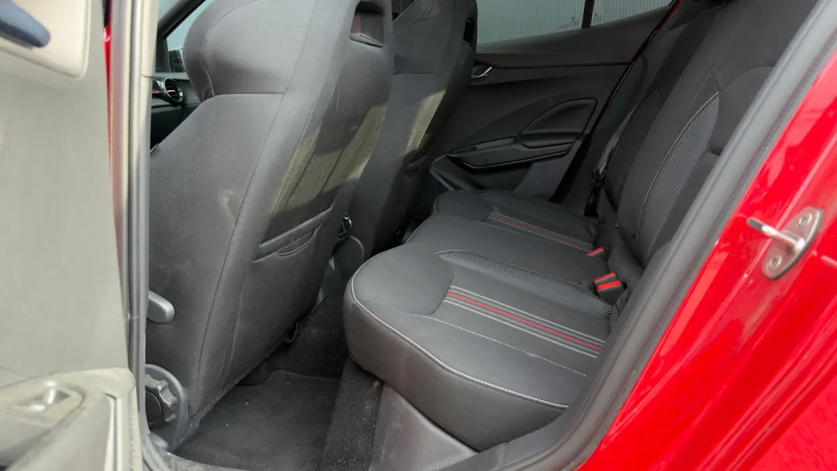 115pk 1.0 TSI Monte Carlo | Achteruitrijcamera | Cruise Control | Carplay | Keyless | 16" |