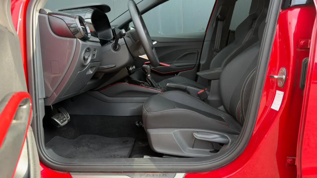 115pk 1.0 TSI Monte Carlo | Achteruitrijcamera | Cruise Control | Carplay | Keyless | 16" |