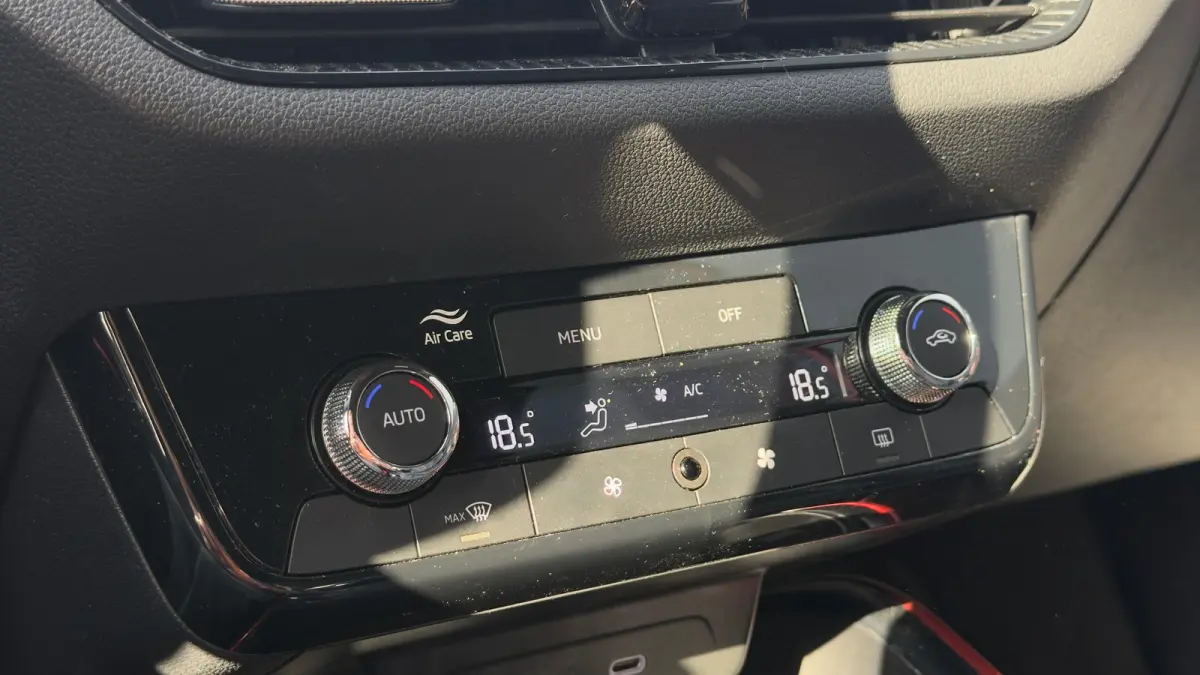115pk 1.0 TSI Monte Carlo | Achteruitrijcamera | Cruise Control | Carplay | Keyless | 16" |