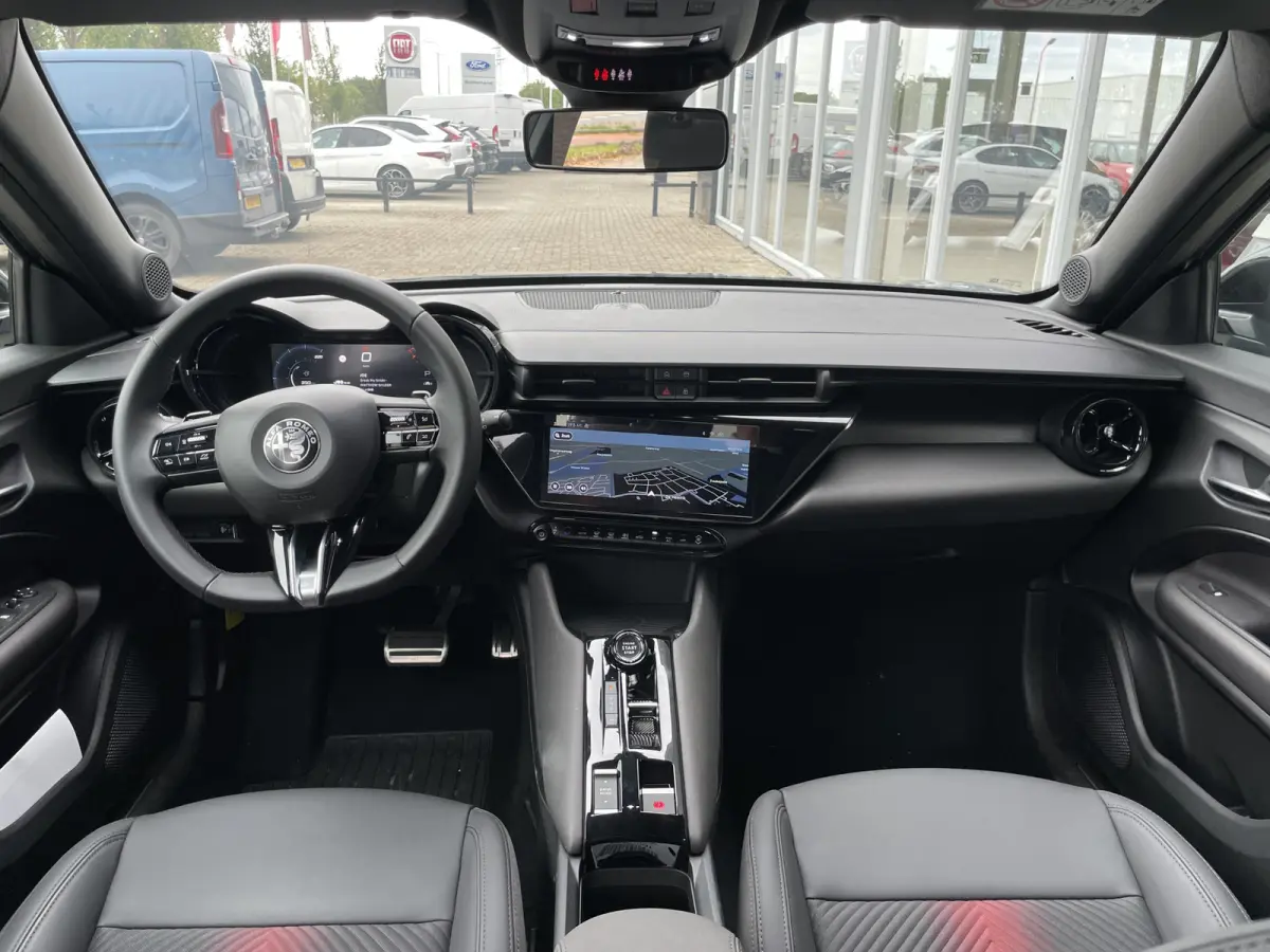 1.2 Turbo Ibrida Speciale | Stoelverwarming | Massagefunctie | Camera