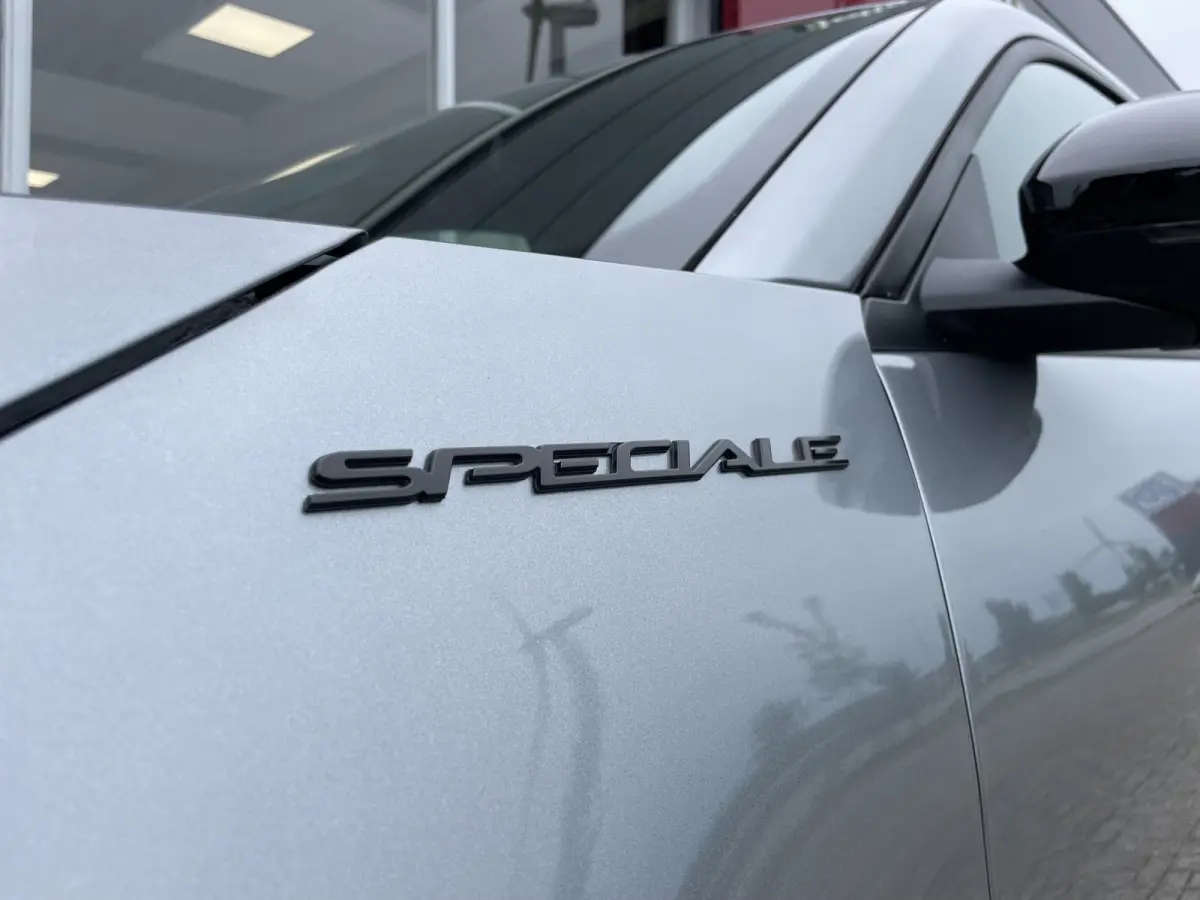 1.2 Turbo Ibrida Speciale | Stoelverwarming | Massagefunctie | Camera