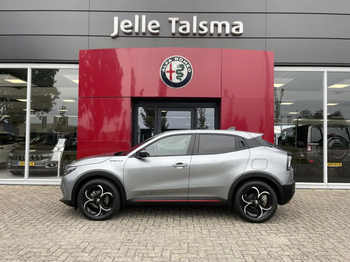 1.2 Turbo Ibrida Speciale | Stoelverwarming | Massagefunctie | Camera