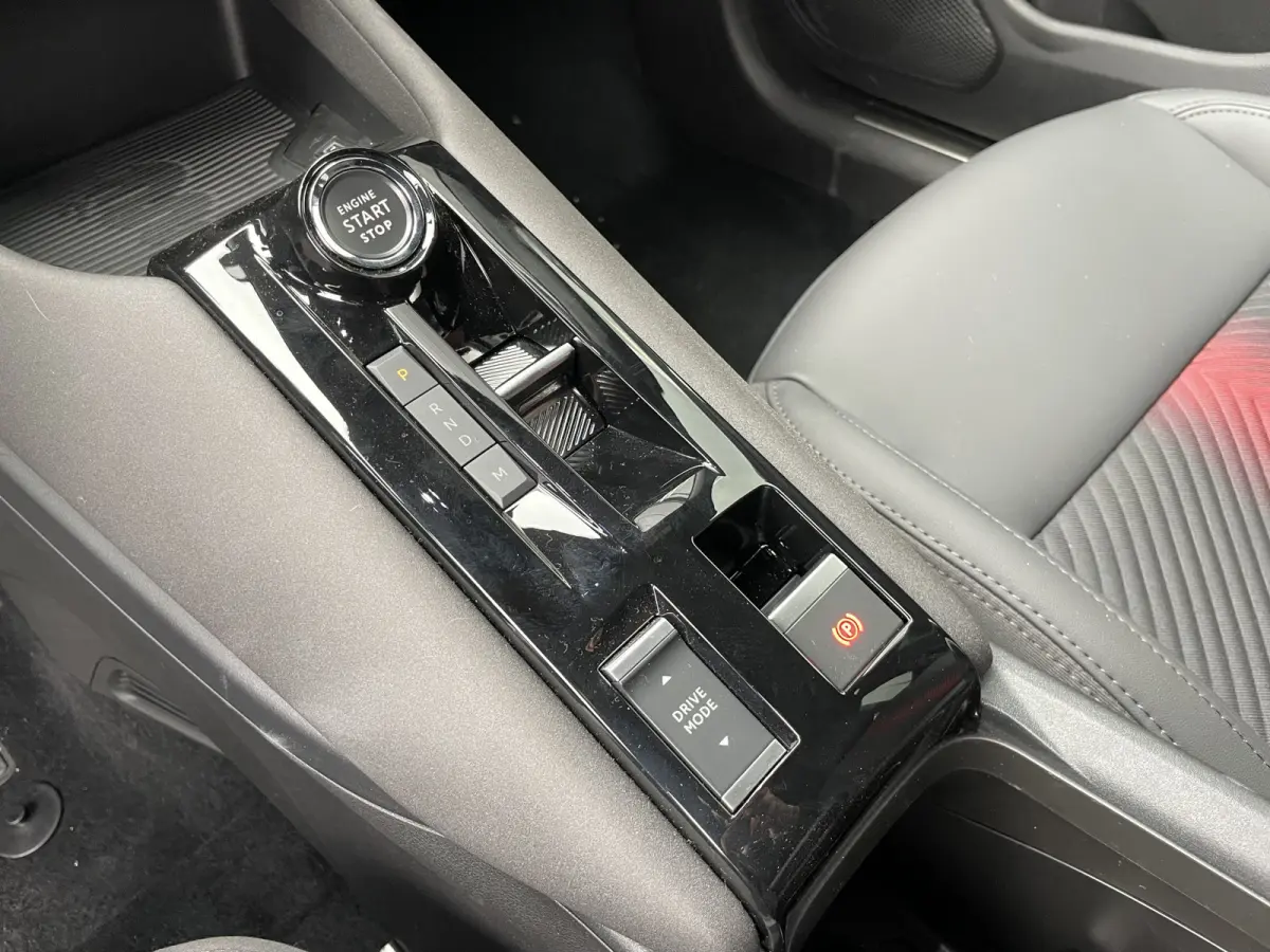 1.2 Turbo Ibrida Speciale | Stoelverwarming | Massagefunctie | Camera