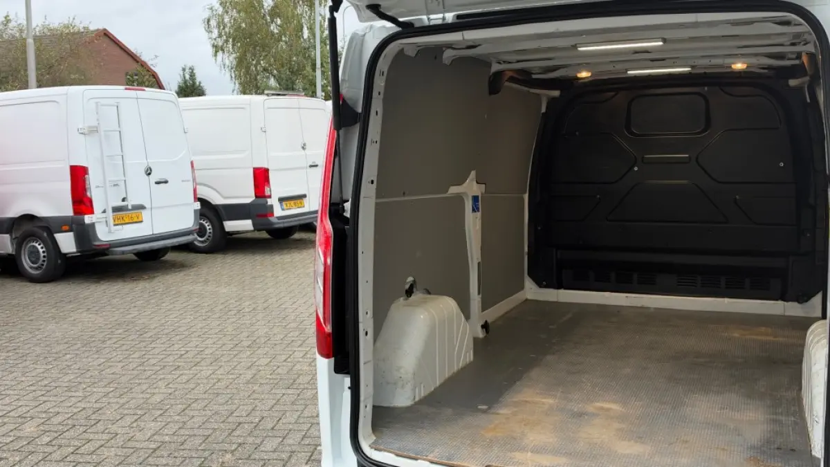 2.0 TDCI 96KW 131PK L2H1 MHEV EURO 6 CAMERA/ AIRCO/ CRUISE CONTROL/ TREKHAAK/ 100% DEALERONDERHOUDEN