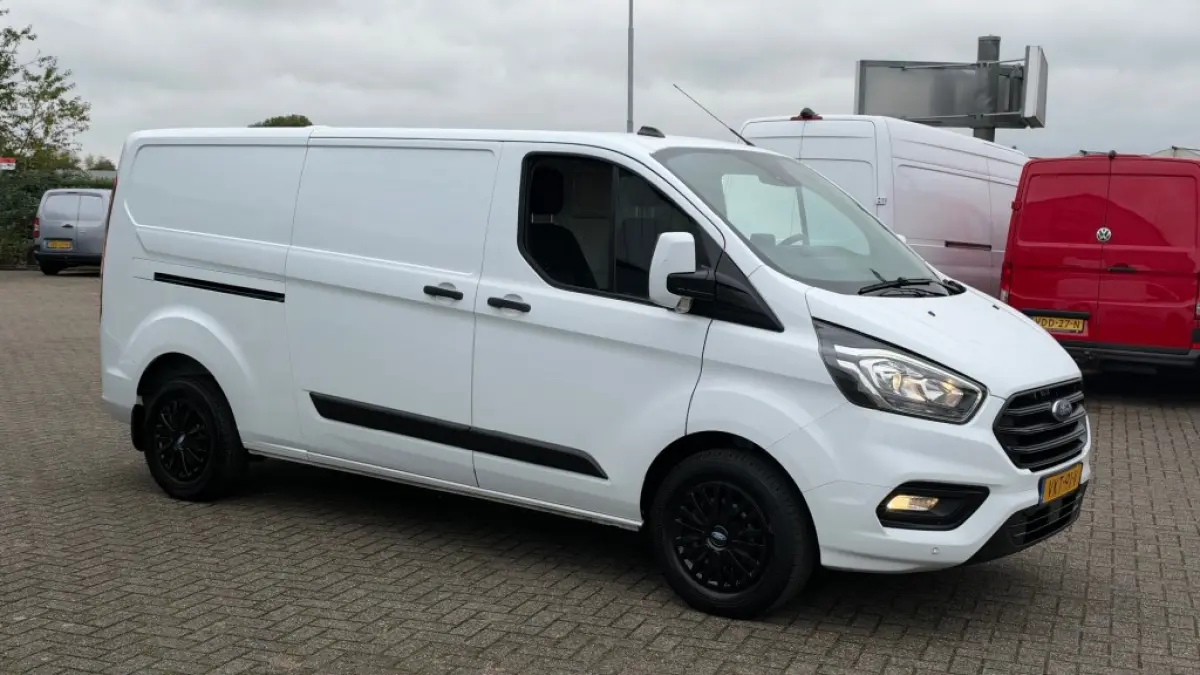 2.0 TDCI 96KW 131PK L2H1 MHEV EURO 6 CAMERA/ AIRCO/ CRUISE CONTROL/ TREKHAAK/ 100% DEALERONDERHOUDEN