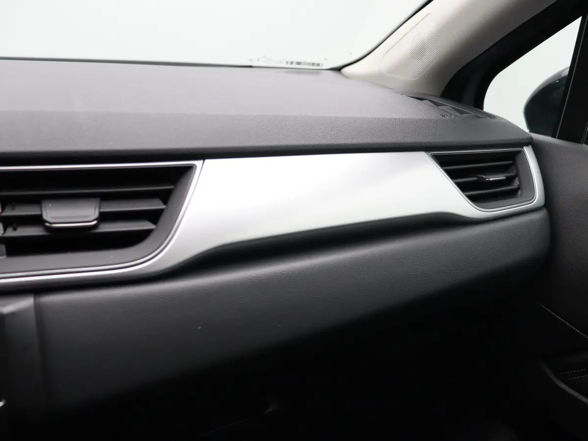 1.6 E-Tech Hybrid 145 Techno | Achteruitrijcamera | Climate Control | Parkeersensoren Voor en Achter | All season banden |