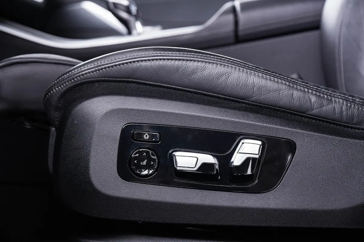 xDrive40d High Executive M Sport - Trekhaak - Panoramadak - Driving Assistant Professional - Head up -  Harman Kardon - Warmte Comfort Pack - CraftedClarity - Comfortstoelen -