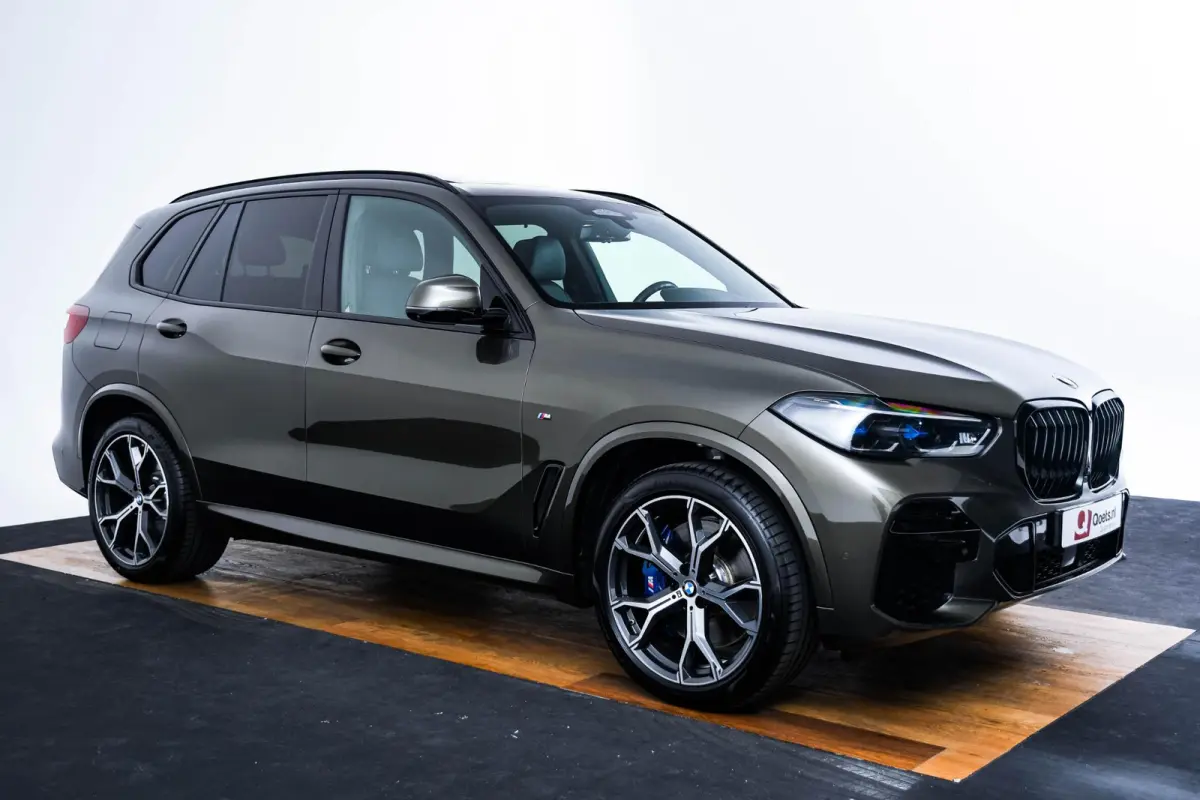 xDrive40d High Executive M Sport - Trekhaak - Panoramadak - Driving Assistant Professional - Head up -  Harman Kardon - Warmte Comfort Pack - CraftedClarity - Comfortstoelen -