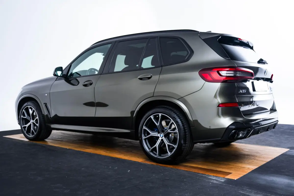 xDrive40d High Executive M Sport - Trekhaak - Panoramadak - Driving Assistant Professional - Head up -  Harman Kardon - Warmte Comfort Pack - CraftedClarity - Comfortstoelen -