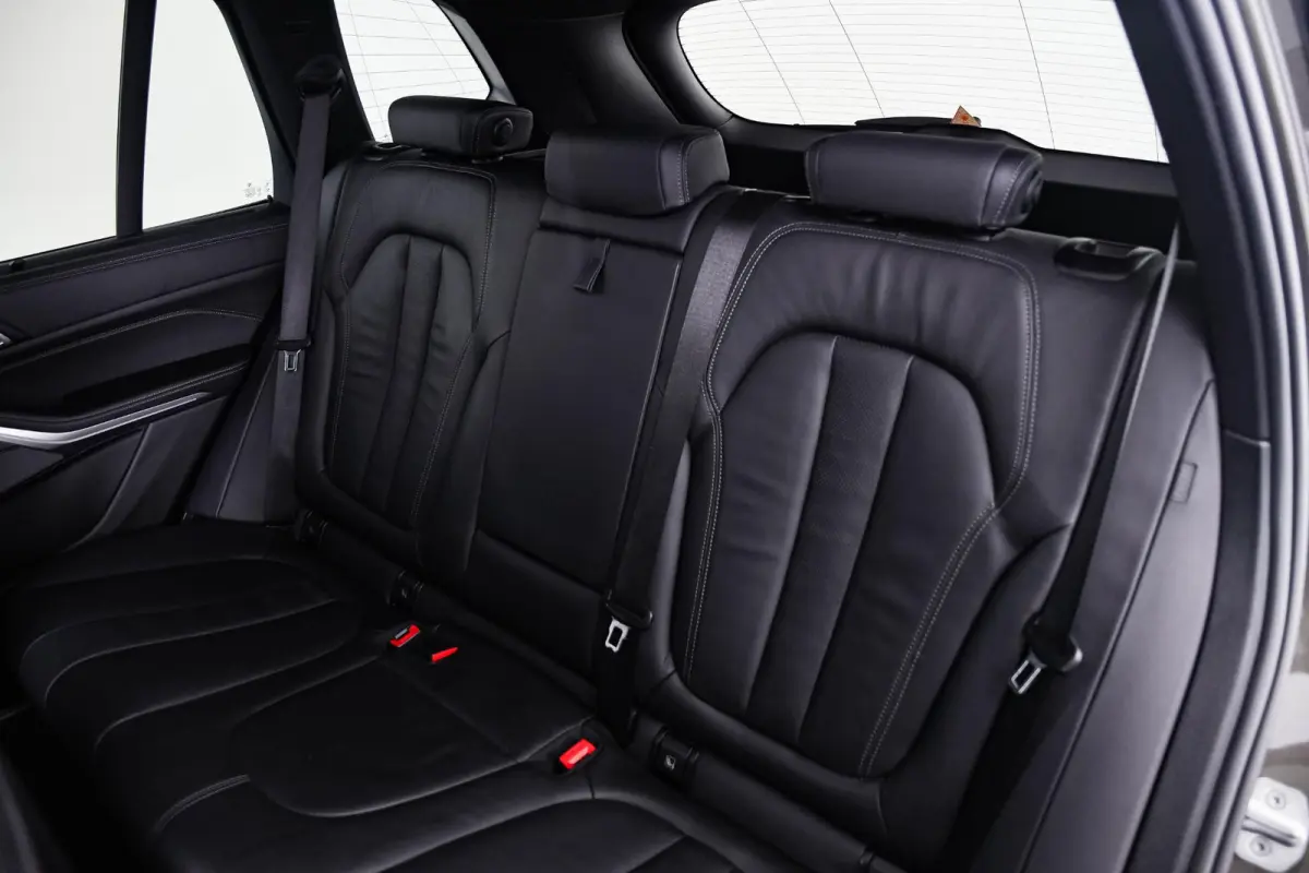 xDrive40d High Executive M Sport - Trekhaak - Panoramadak - Driving Assistant Professional - Head up -  Harman Kardon - Warmte Comfort Pack - CraftedClarity - Comfortstoelen -