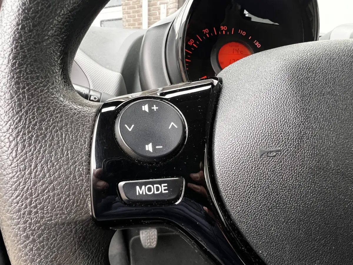 1.0 e-VTi Active 5 Deurs | Airco | Dealer Onderhouden | Zuinig | Hogere Instap | Elect Ramen | Airbags | 1e Eigenaar!