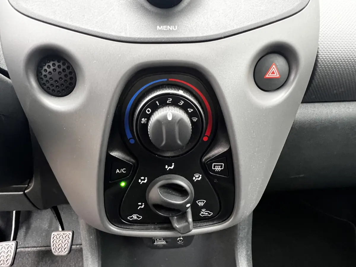 1.0 e-VTi Active 5 Deurs | Airco | Dealer Onderhouden | Zuinig | Hogere Instap | Elect Ramen | Airbags | 1e Eigenaar!
