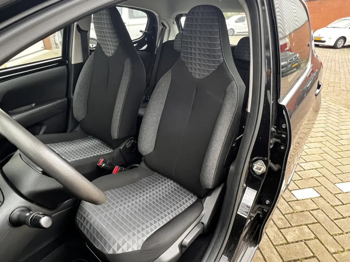 1.0 e-VTi Active 5 Deurs | Airco | Dealer Onderhouden | Zuinig | Hogere Instap | Elect Ramen | Airbags | 1e Eigenaar!