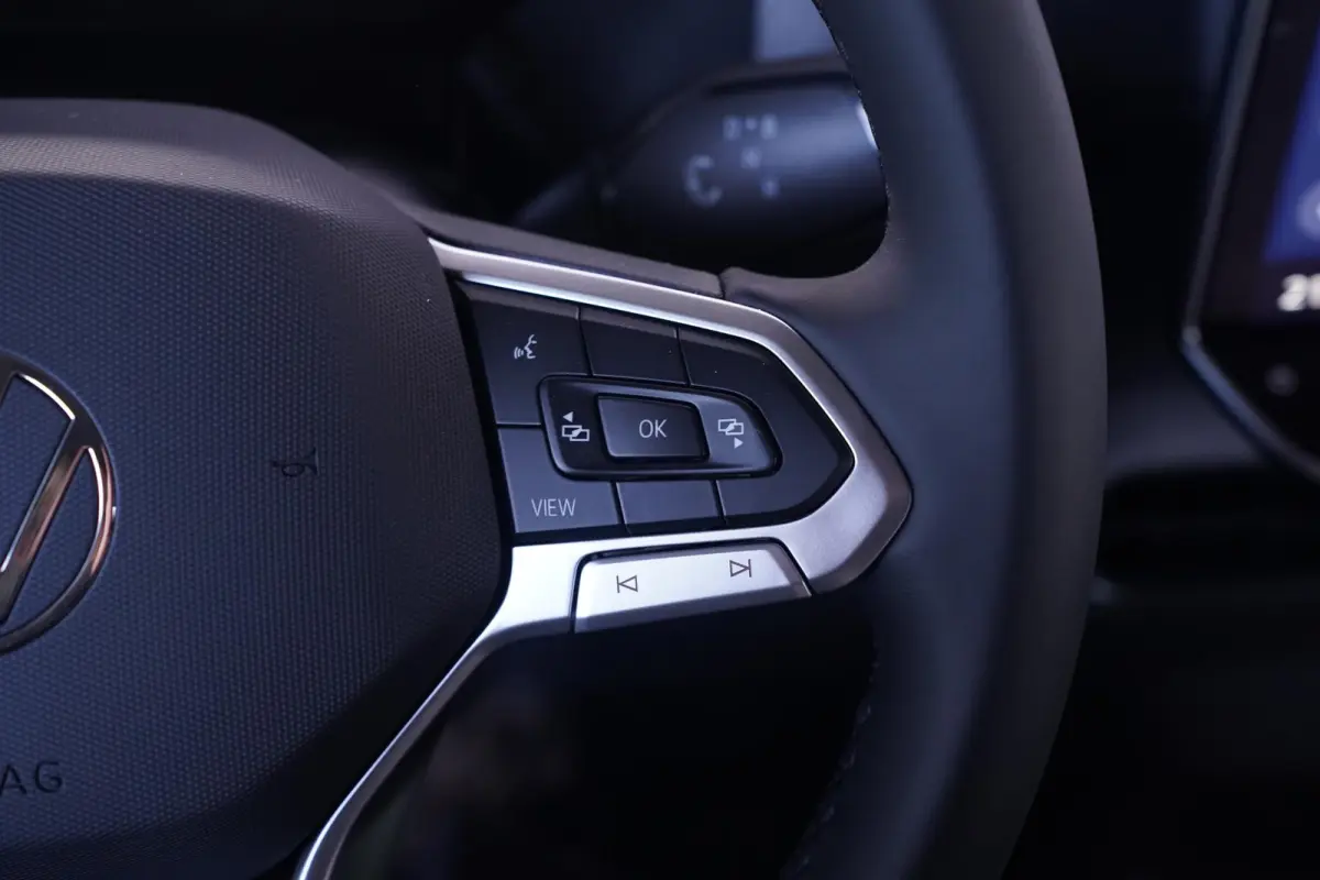 ID 79 kWh, 250 kW/340 pk 4 Motion, 2x Schuifdeur Rijklaar, LED Koplampen, Apple Carplay, Nieuw, 2-Zits
