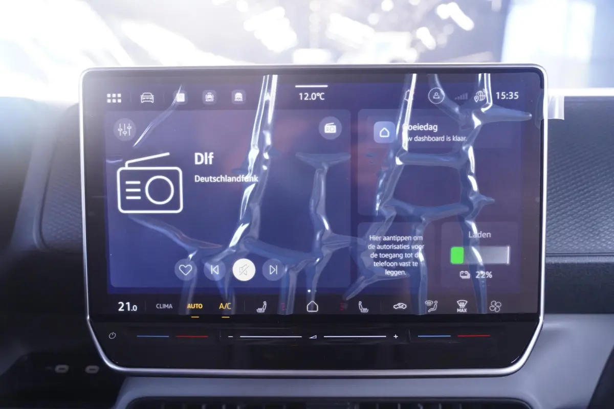 ID 79 kWh, 250 kW/340 pk 4 Motion, 2x Schuifdeur Rijklaar, LED Koplampen, Apple Carplay, Nieuw, 2-Zits