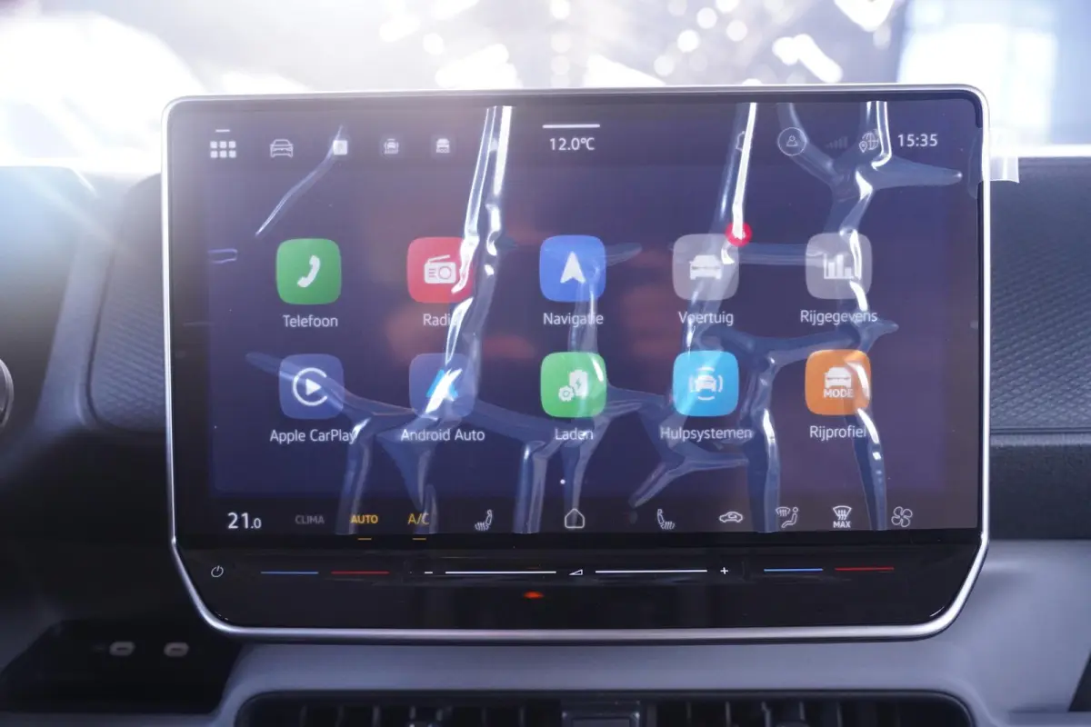 ID 79 kWh, 250 kW/340 pk 4 Motion, 2x Schuifdeur Rijklaar, LED Koplampen, Apple Carplay, Nieuw, 2-Zits