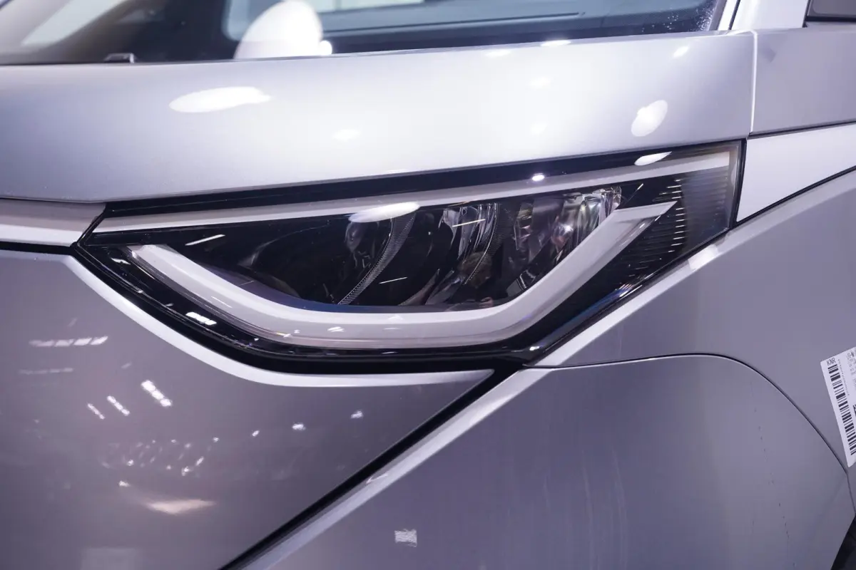 ID 79 kWh, 250 kW/340 pk 4 Motion, 2x Schuifdeur Rijklaar, LED Koplampen, Apple Carplay, Nieuw, 2-Zits