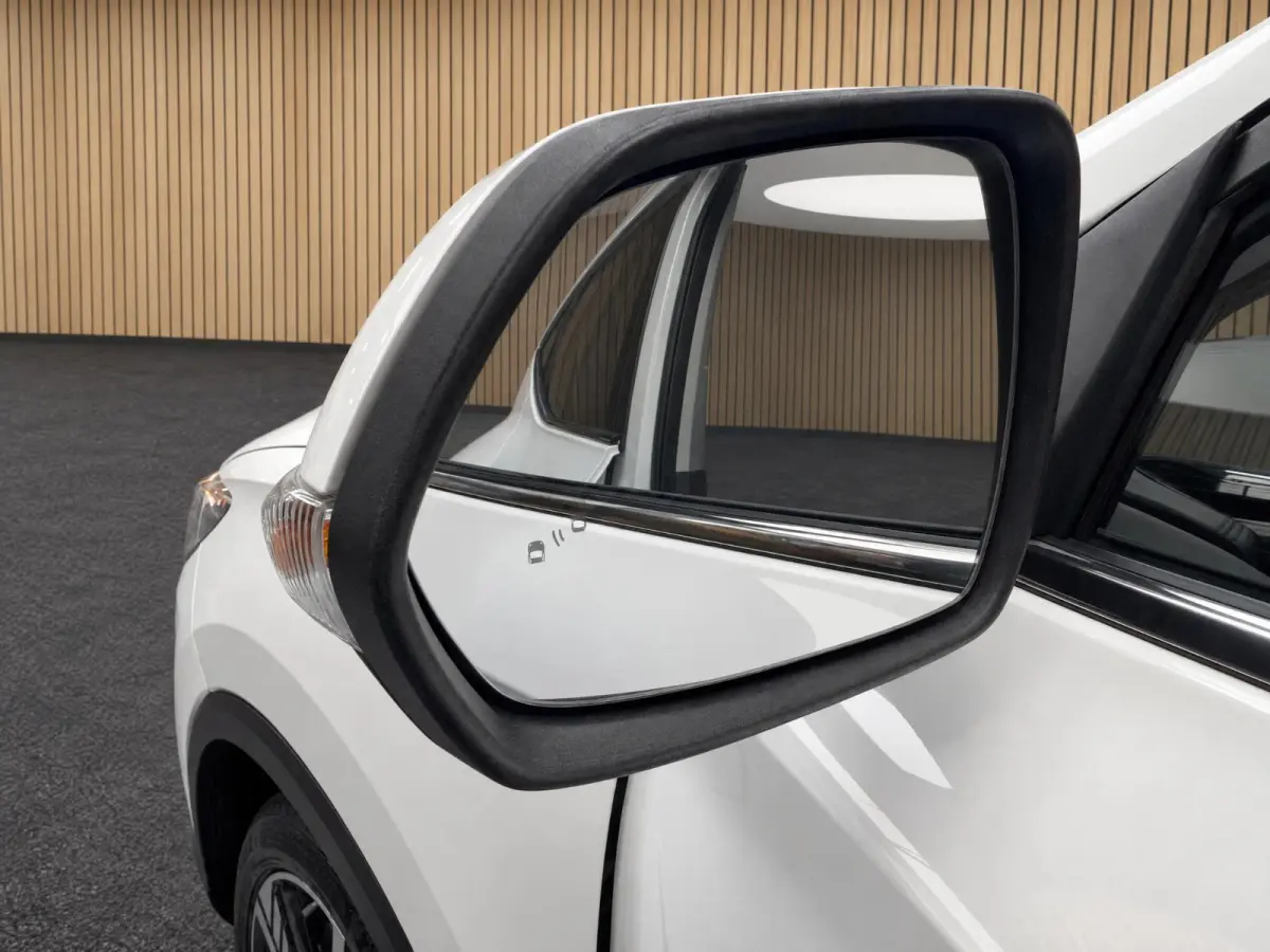 MG Luxury 45 kWh SOH 91% | Navigatie | Schuifkanteldak | ACC | Leder interieur | Stoelverwarming |