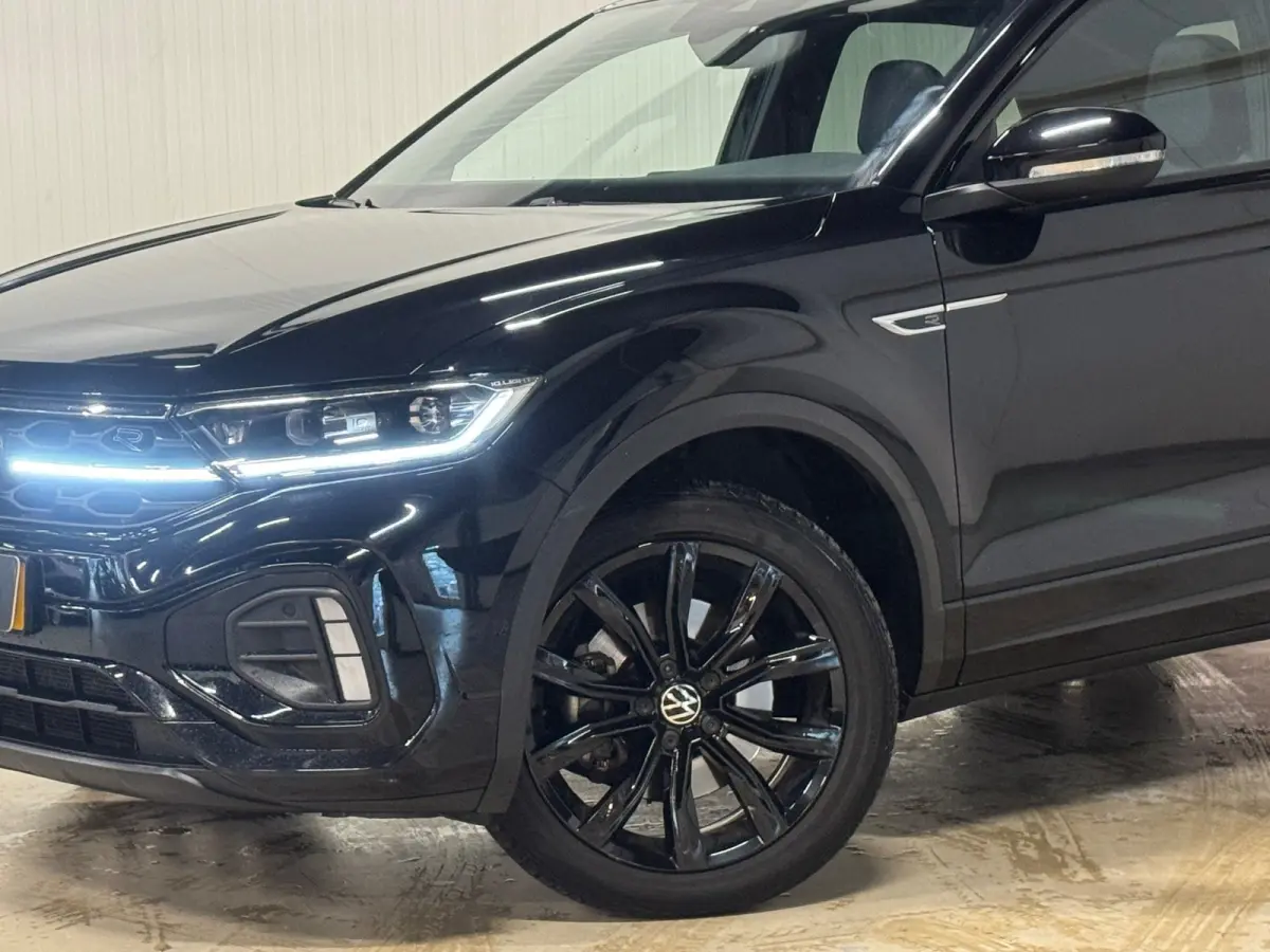 1.5 TSI R-Line | PANO | IQ LIGHTS | BEATS AUDIO | TREKHAAK