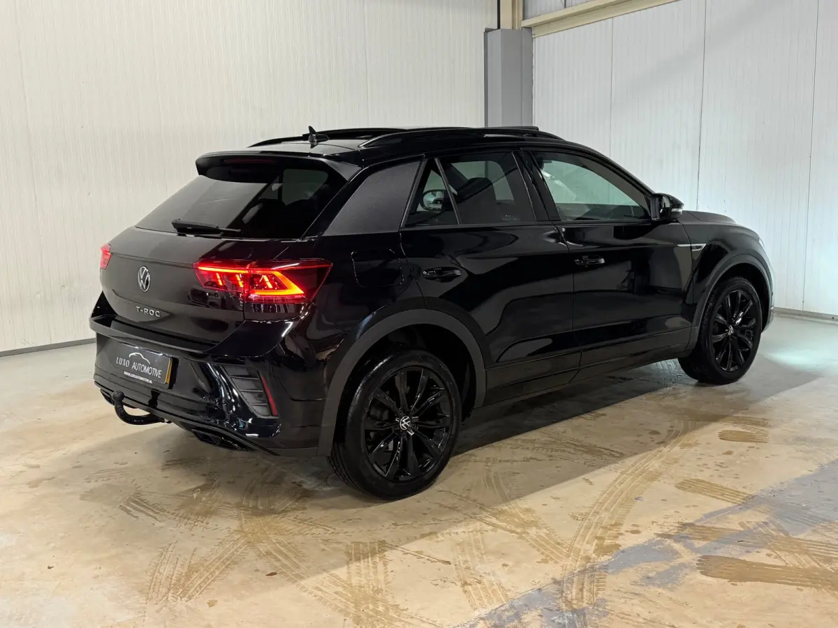 1.5 TSI R-Line | PANO | IQ LIGHTS | BEATS AUDIO | TREKHAAK