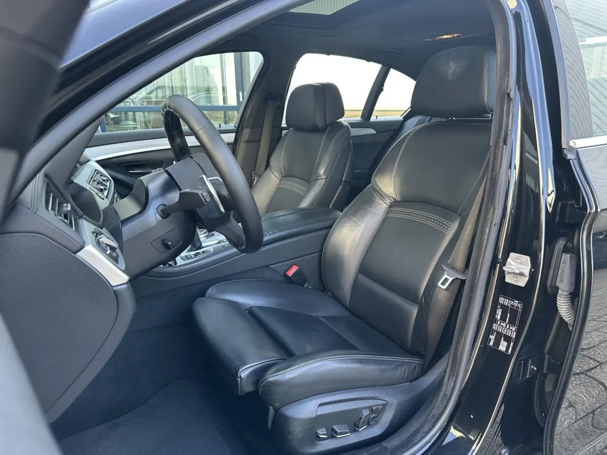535i Luxury Edition |360° camera|NL-Auto|Stoelverw.|Head-up|Adapt.Cruise|Pano-dak|Navi|Leder|Harman Kardon System