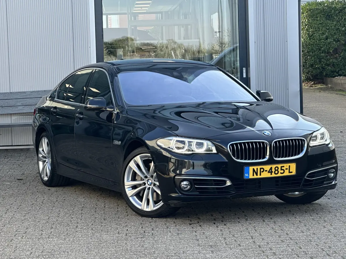 535i Luxury Edition |360° camera|NL-Auto|Stoelverw.|Head-up|Adapt.Cruise|Pano-dak|Navi|Leder|Harman Kardon System